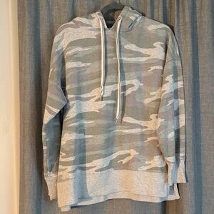 Aerie Men's Gray Camouflage Hoodie